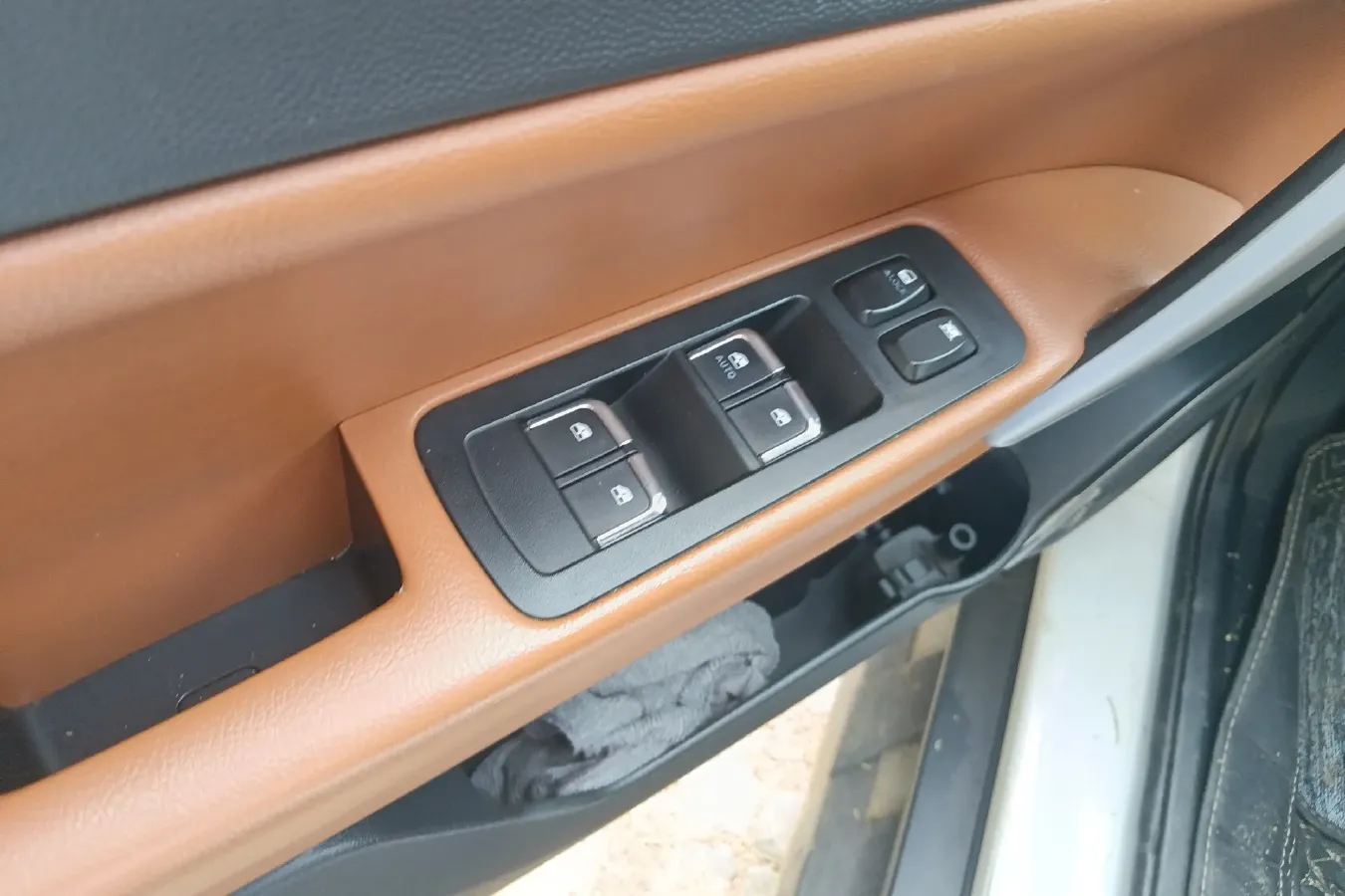 2014 JAC Refine S5 2.0T 177HP L4 6MT,autocango,china used car exporter,china ev exporter,chinese used car exporter,chinese used ev exporter