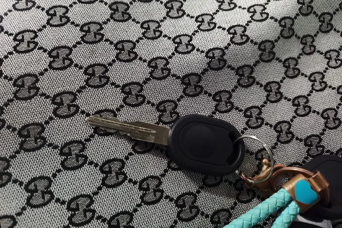 2014 BAIC WeiWang M20 1.5L 106HP L4 5MT,autocango,china used car exporter,china ev exporter,chinese used car exporter,chinese used ev exporter