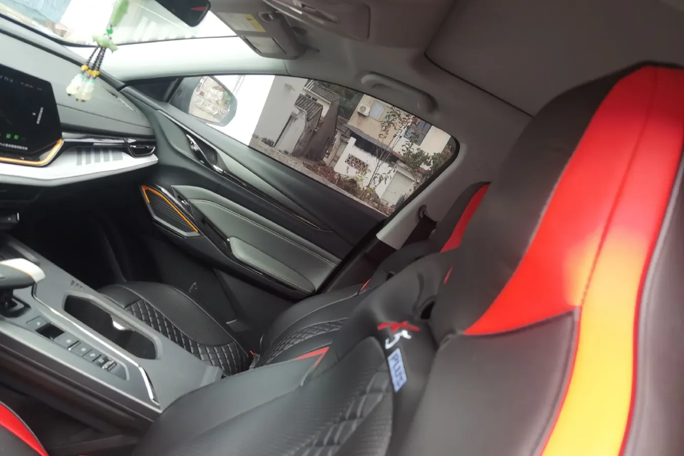 2023 ChangAn Oshan X5 Plus 1.5T 188HP L4 7DCT,autocango,china used car exporter,china ev exporter,chinese used car exporter,chinese used ev exporter