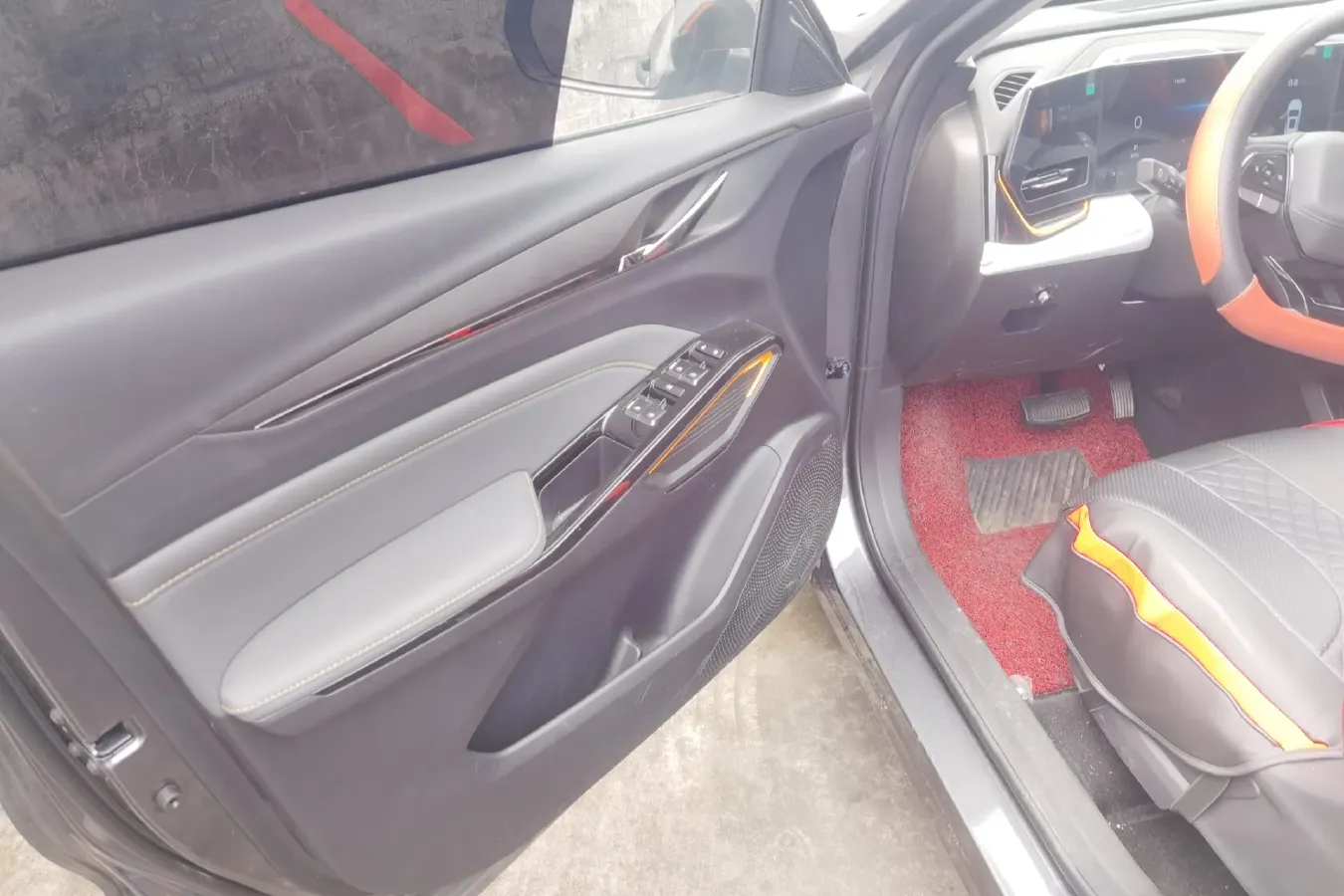 2023 ChangAn Oshan X5 Plus 1.5T 188HP L4 7DCT,autocango,china used car exporter,china ev exporter,chinese used car exporter,chinese used ev exporter