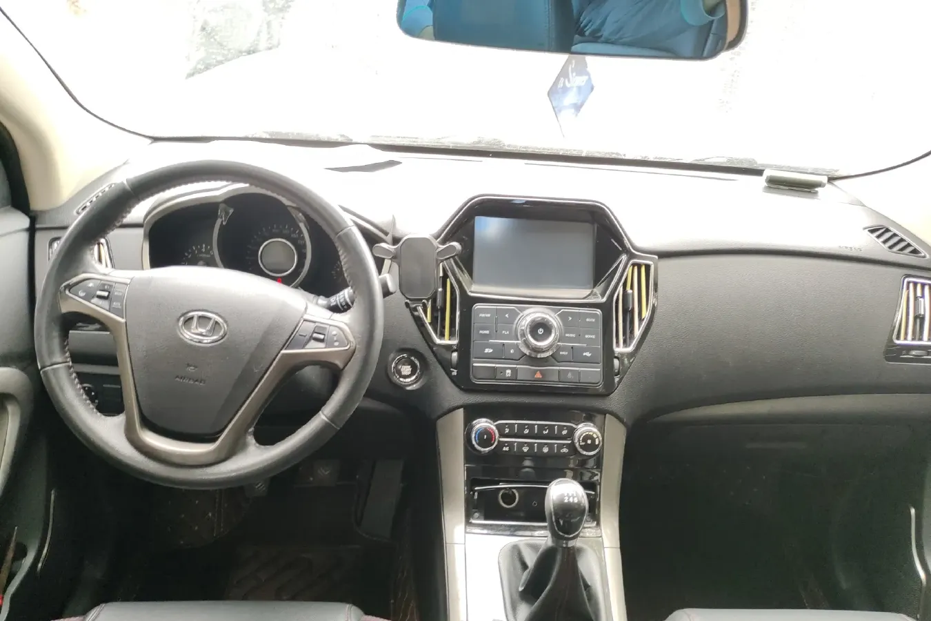 2016 HawTai Santafe 1.5T 156HP L4 6MT,autocango,china used car exporter,china ev exporter,chinese used car exporter,chinese used ev exporter