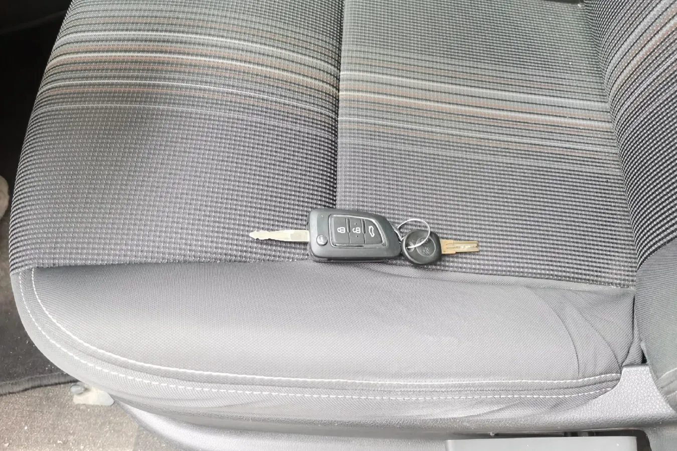 2016 DongFeng Aeolus AX3 1.5L 116HP L4 4AT,autocango,china used car exporter,china ev exporter,chinese used car exporter,chinese used ev exporter