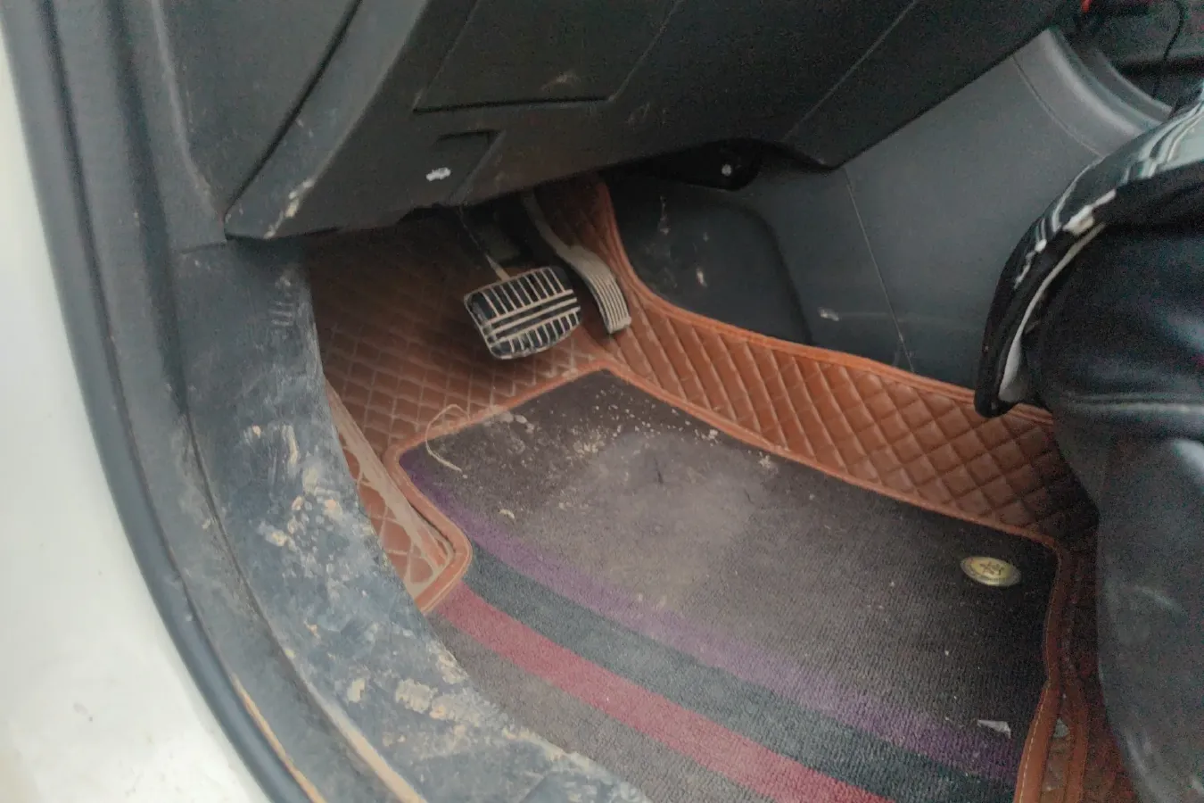 2015 BeiJing Auto Senova X65 2.0T 177HP L4 6AT,autocango,china used car exporter,china ev exporter,chinese used car exporter,chinese used ev exporter