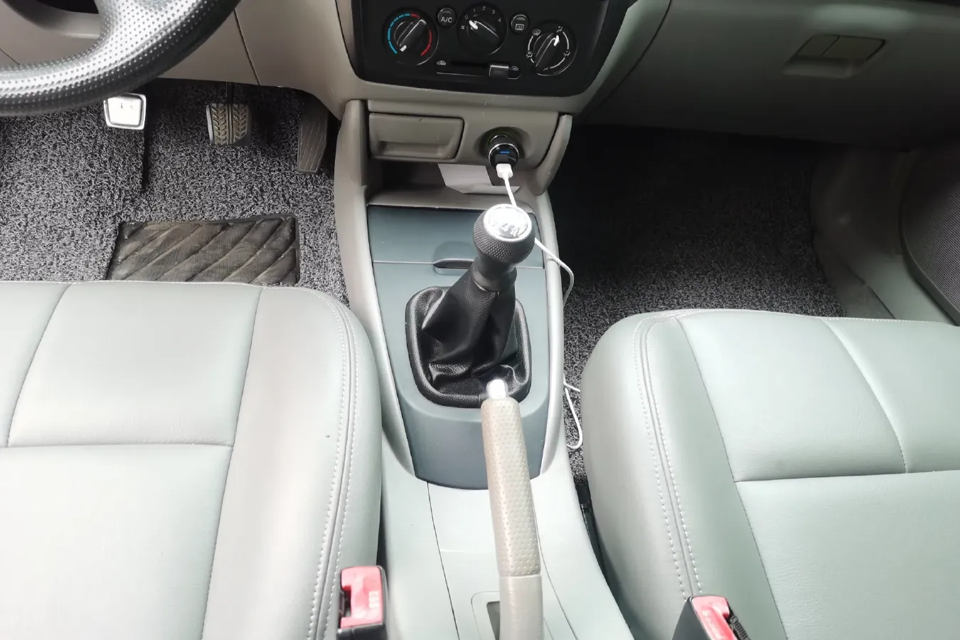 2010 HaiMa Happin 1.6L 117HP L4 5MT,autocango,china used car exporter,china ev exporter,chinese used car exporter,chinese used ev exporter