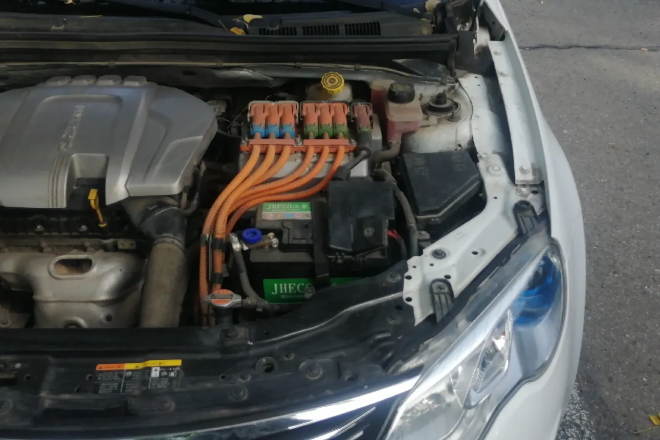 2016 Roewe e550 1.5L 109HP L4 2AT PHEV 12KWH,autocango,china used car exporter,china ev exporter,chinese used car exporter,chinese used ev exporter