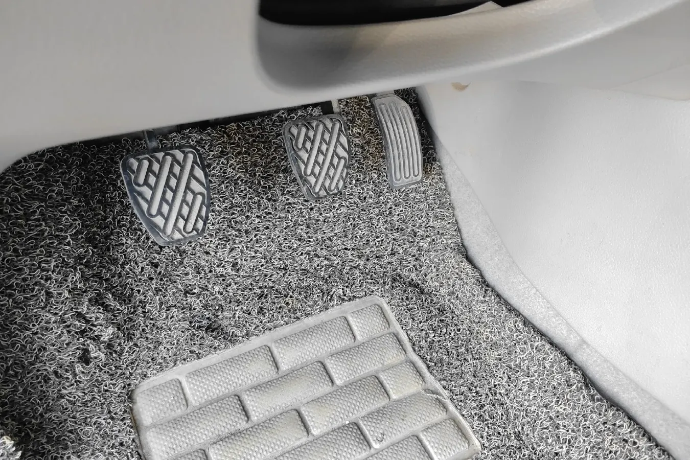 2012 Nissan Sylphy 1.6L 126HP L4 5MT,autocango,china used car exporter,china ev exporter,chinese used car exporter,chinese used ev exporter