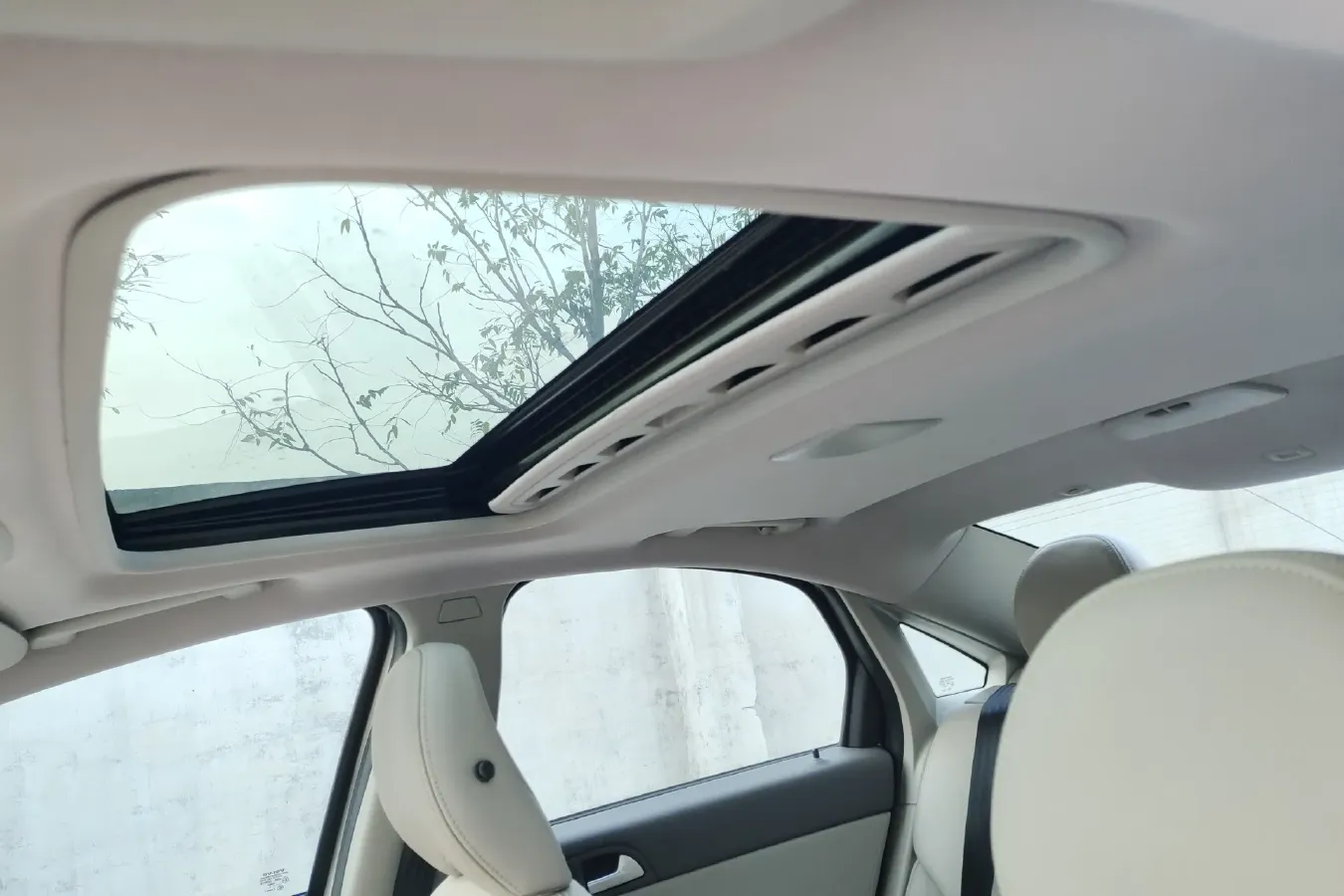 2011 Volvo S40 2.0L 141HP L4 6DCT,autocango,china used car exporter,china ev exporter,chinese used car exporter,chinese used ev exporter