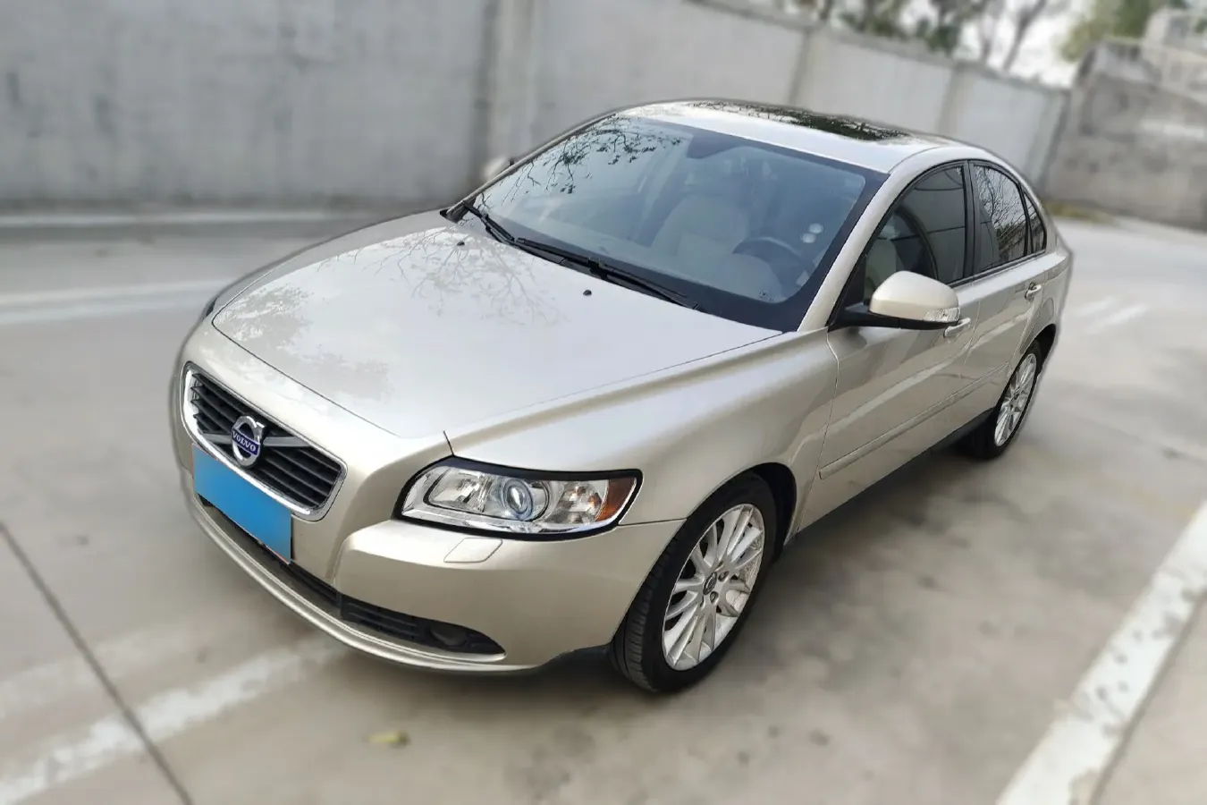 2011 Volvo S40 2.0L 141HP L4 6DCT,autocango,china used car exporter,china ev exporter,chinese used car exporter,chinese used ev exporter