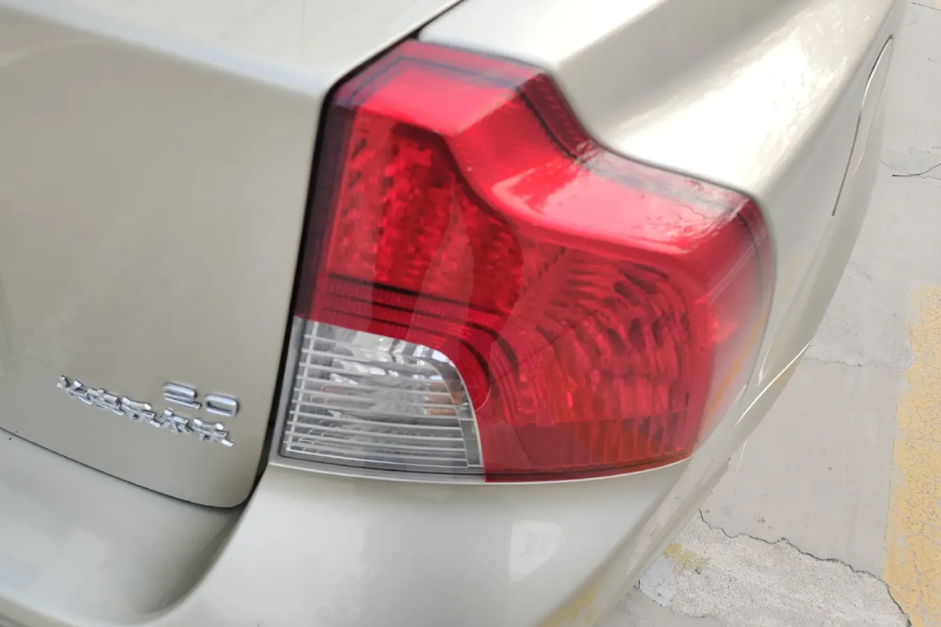 2011 Volvo S40 2.0L 141HP L4 6DCT,autocango,china used car exporter,china ev exporter,chinese used car exporter,chinese used ev exporter