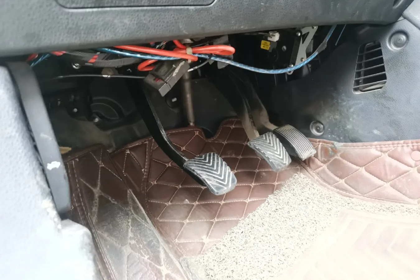 2014 JAC Refine S3 1.5L 113HP L4 6MT,autocango,china used car exporter,china ev exporter,chinese used car exporter,chinese used ev exporter