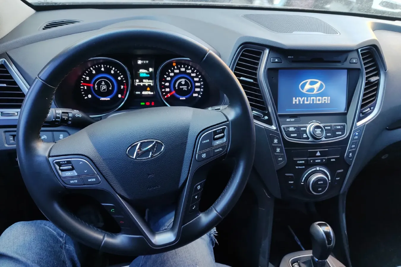 2013 Hyundai Grand SantaFe 3.0L 264HP V6 6AT,autocango,china used car exporter,china ev exporter,chinese used car exporter,chinese used ev exporter