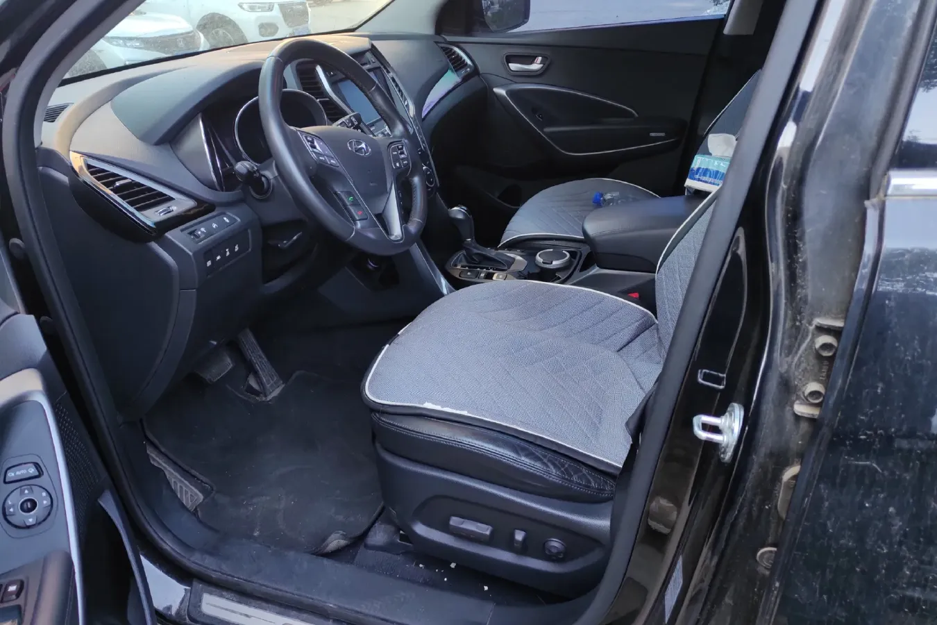 2013 Hyundai Grand SantaFe 3.0L 264HP V6 6AT,autocango,china used car exporter,china ev exporter,chinese used car exporter,chinese used ev exporter