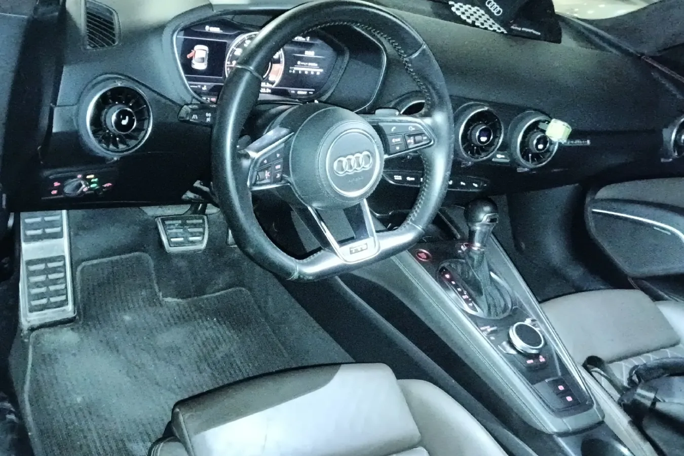 2016 Audi TTS 2.0T 286HP L4 6DCT,autocango,china used car exporter,china ev exporter,chinese used car exporter,chinese used ev exporter