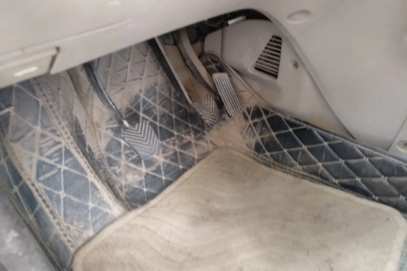 2010 JAC Refine M2 1.8L 143HP L4 5MT,autocango,china used car exporter,china ev exporter,chinese used car exporter,chinese used ev exporter