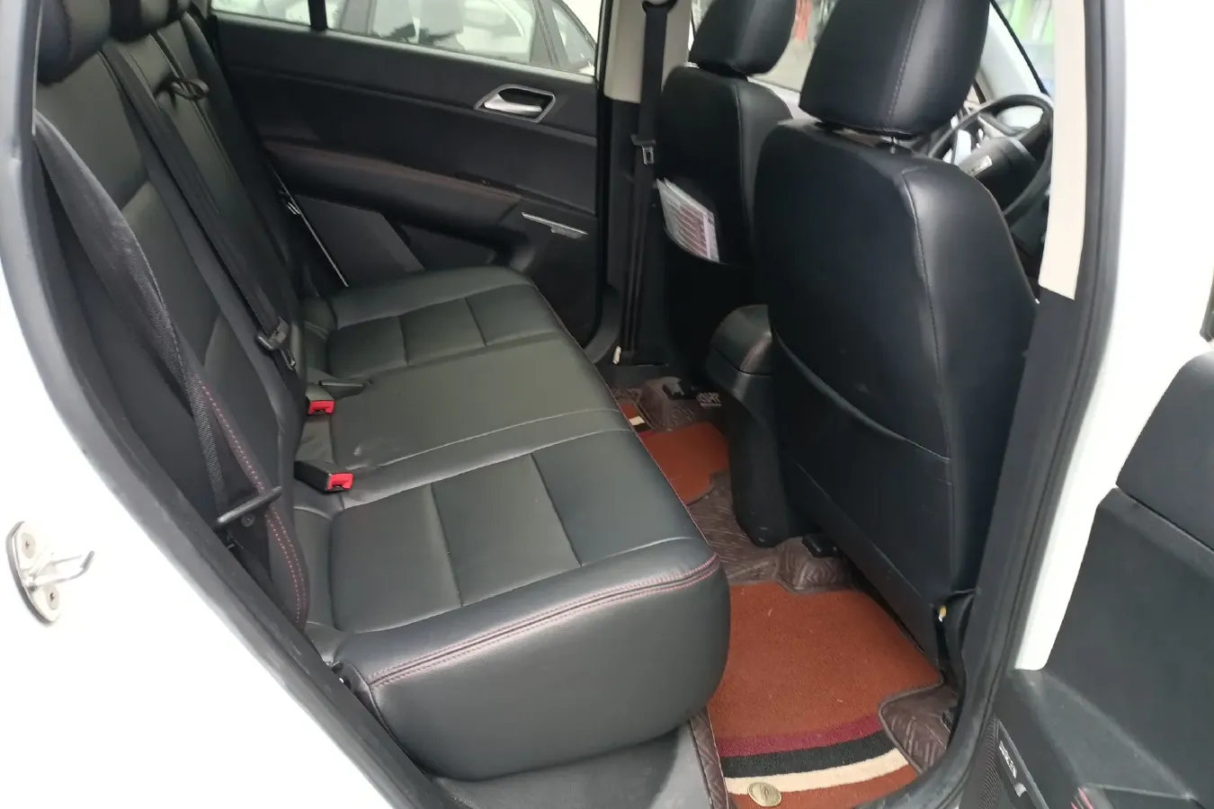 2019 Dorcen G60 1.6L 116HP L4 5MT,autocango,china used car exporter,china ev exporter,chinese used car exporter,chinese used ev exporter