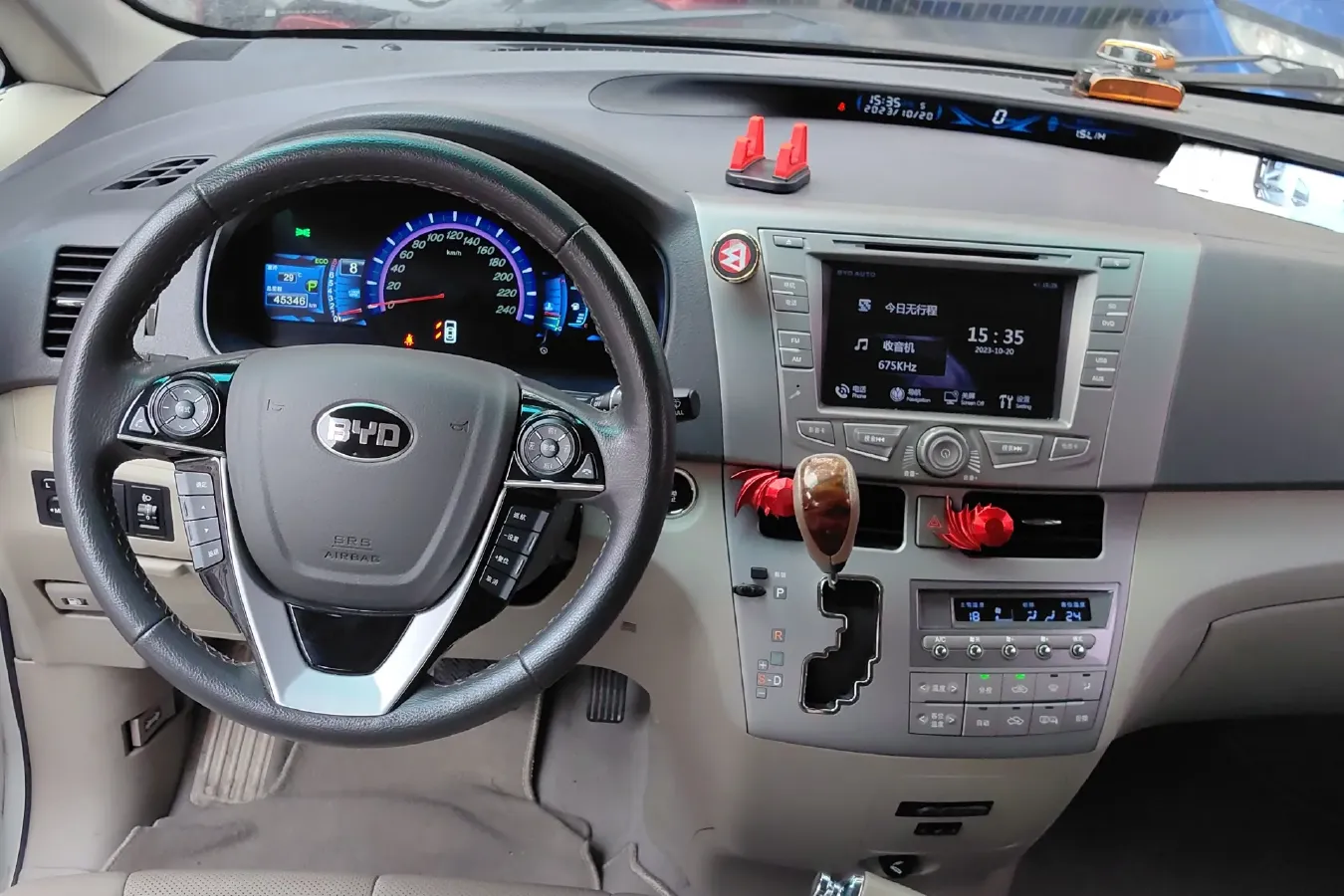 2015 BYD M6 2.4L 167HP L4 6DCT,autocango,china used car exporter,china ev exporter,chinese used car exporter,chinese used ev exporter