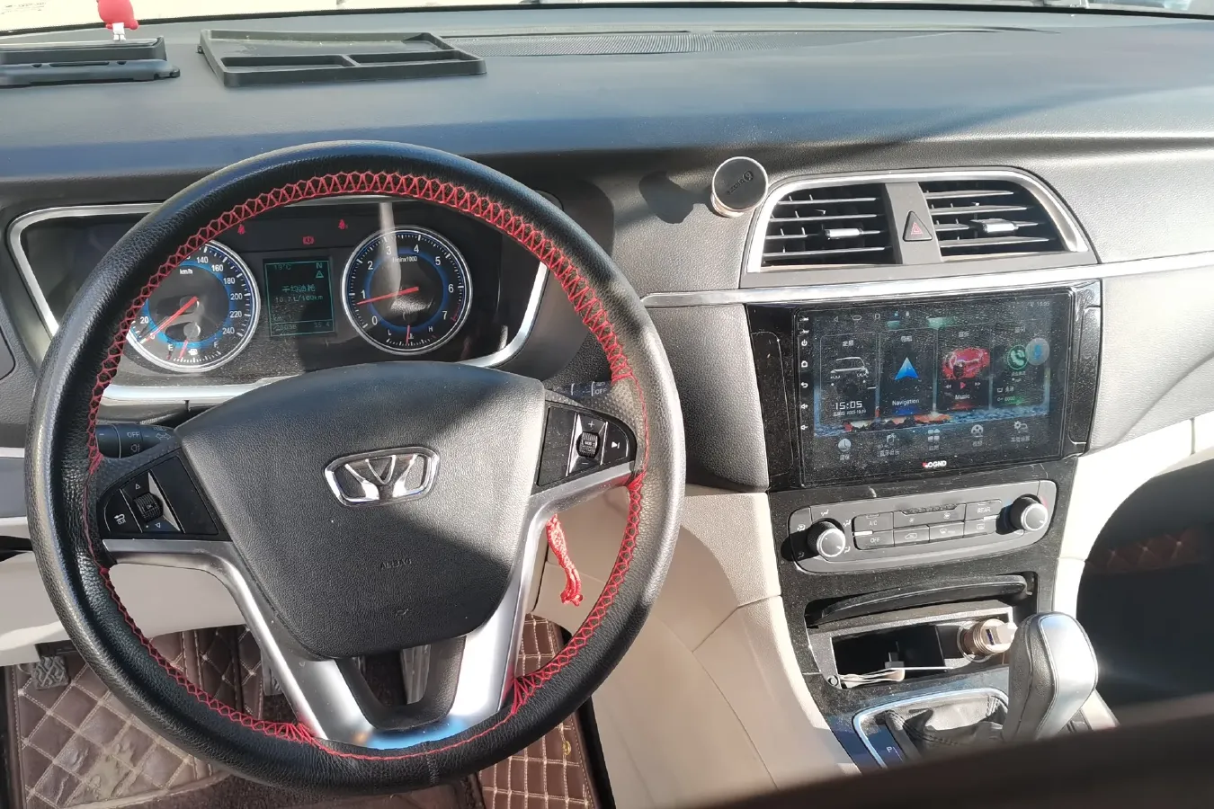 2015 HuaSong 7 2.0T 184HP L4 6AT,autocango,china used car exporter,china ev exporter,chinese used car exporter,chinese used ev exporter