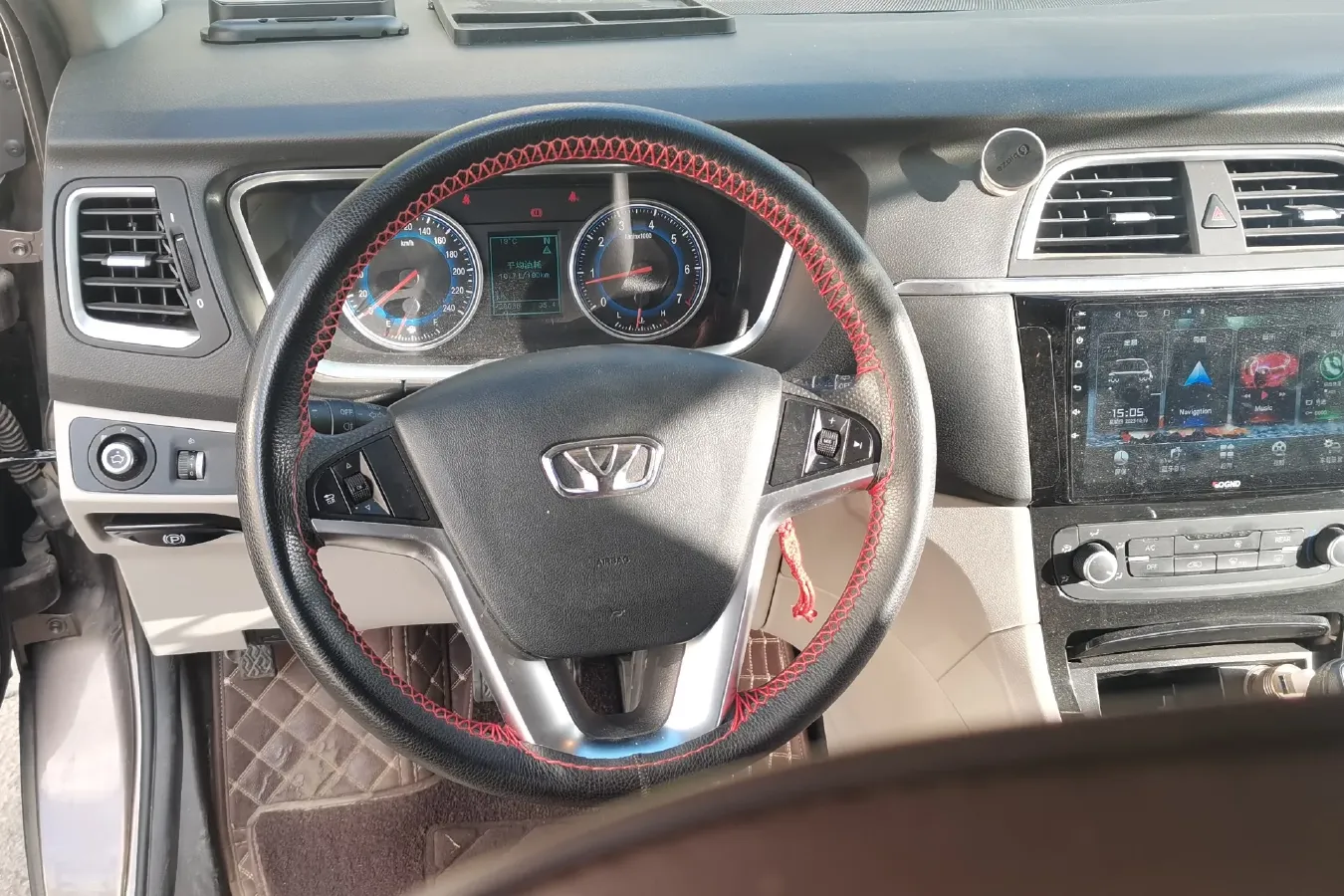 2015 HuaSong 7 2.0T 184HP L4 6AT,autocango,china used car exporter,china ev exporter,chinese used car exporter,chinese used ev exporter