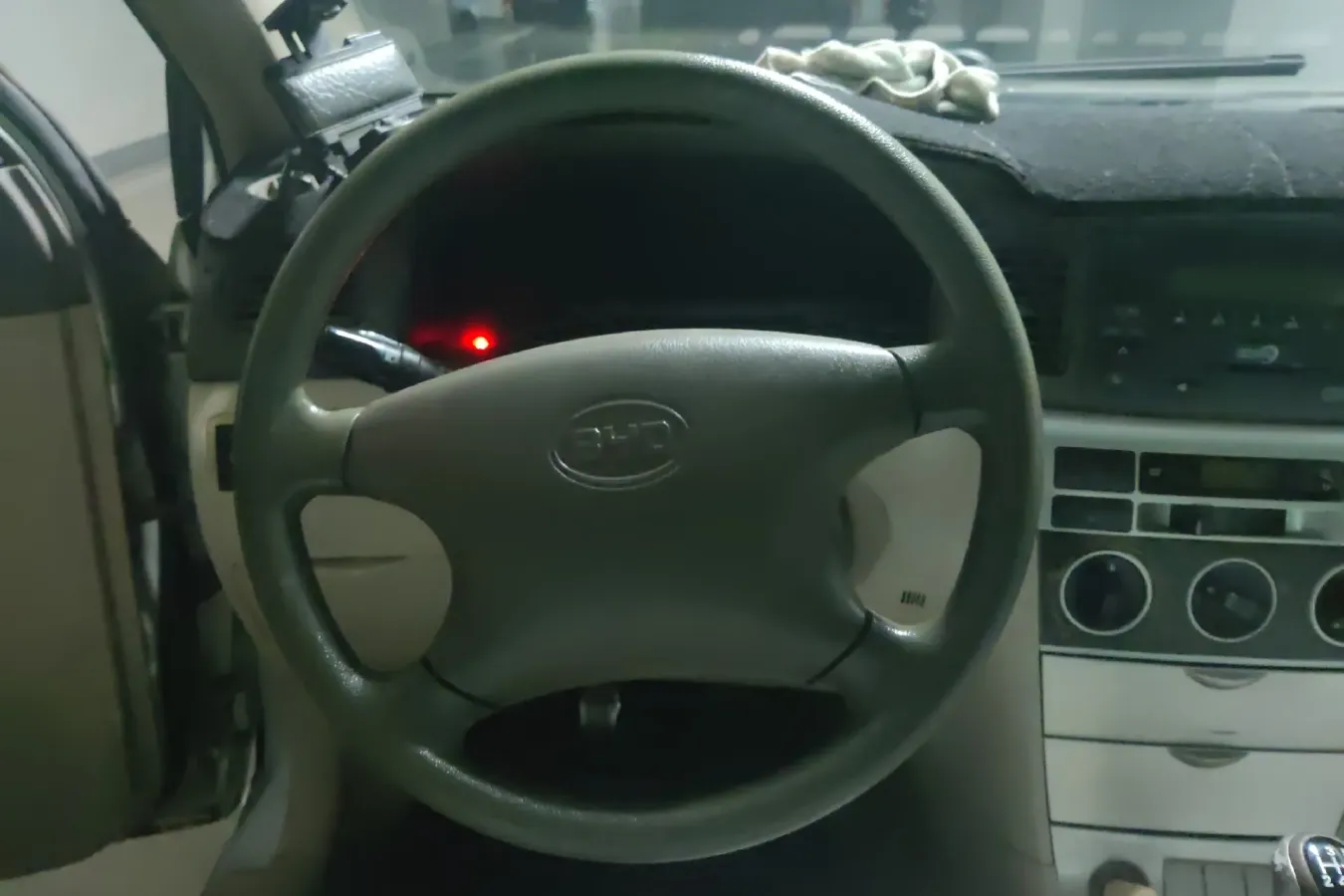 2009 BYD F3R 1.5L 102HP L4 5MT,autocango,china used car exporter,china ev exporter,chinese used car exporter,chinese used ev exporter