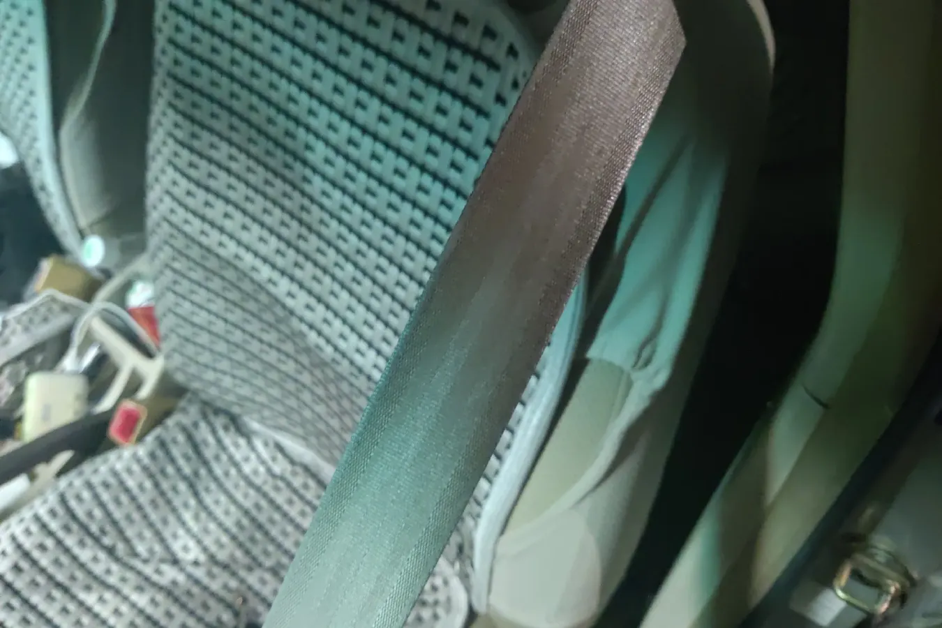 2009 BYD F3R 1.5L 102HP L4 5MT,autocango,china used car exporter,china ev exporter,chinese used car exporter,chinese used ev exporter