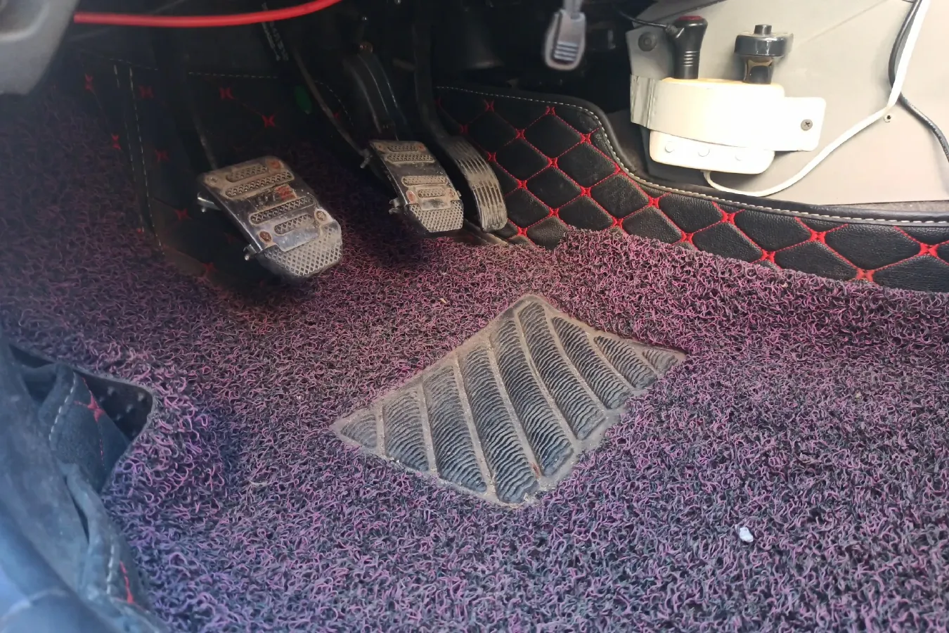 2012 Soueast V3 1.5L 120HP L4 5MT,autocango,china used car exporter,china ev exporter,chinese used car exporter,chinese used ev exporter