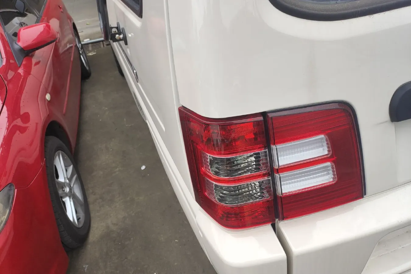 2008 Soueast Delica 2.0L 122HP L4 5MT,autocango,china used car exporter,china ev exporter,chinese used car exporter,chinese used ev exporter