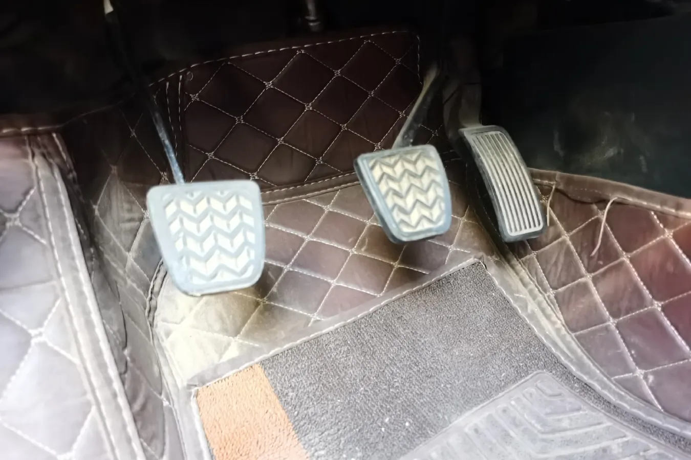 2018 FAW Jumpal A50 1.5L 113HP L4 5MT,autocango,china used car exporter,china ev exporter,chinese used car exporter,chinese used ev exporter