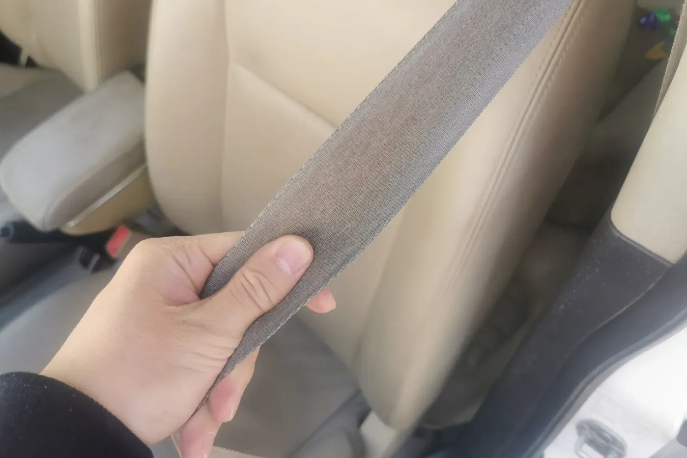 2013 Venucia R50 1.6L 117HP L4 5MT,autocango,china used car exporter,china ev exporter,chinese used car exporter,chinese used ev exporter