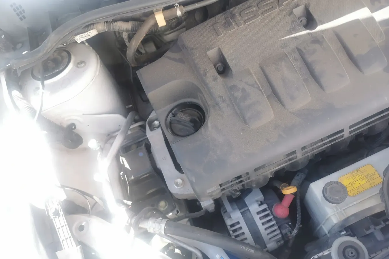 2013 Venucia R50 1.6L 117HP L4 5MT,autocango,china used car exporter,china ev exporter,chinese used car exporter,chinese used ev exporter