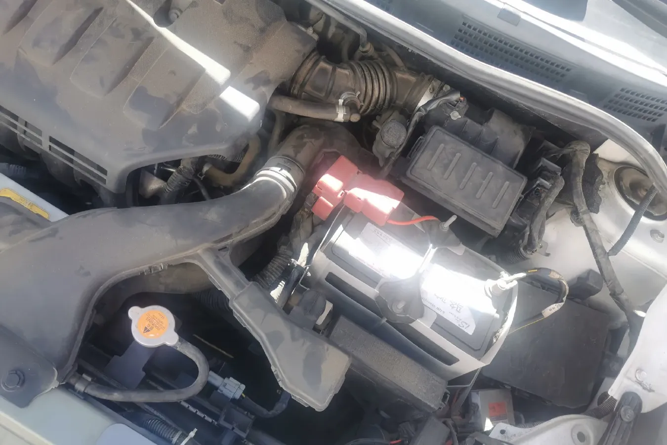 2013 Venucia R50 1.6L 117HP L4 5MT,autocango,china used car exporter,china ev exporter,chinese used car exporter,chinese used ev exporter