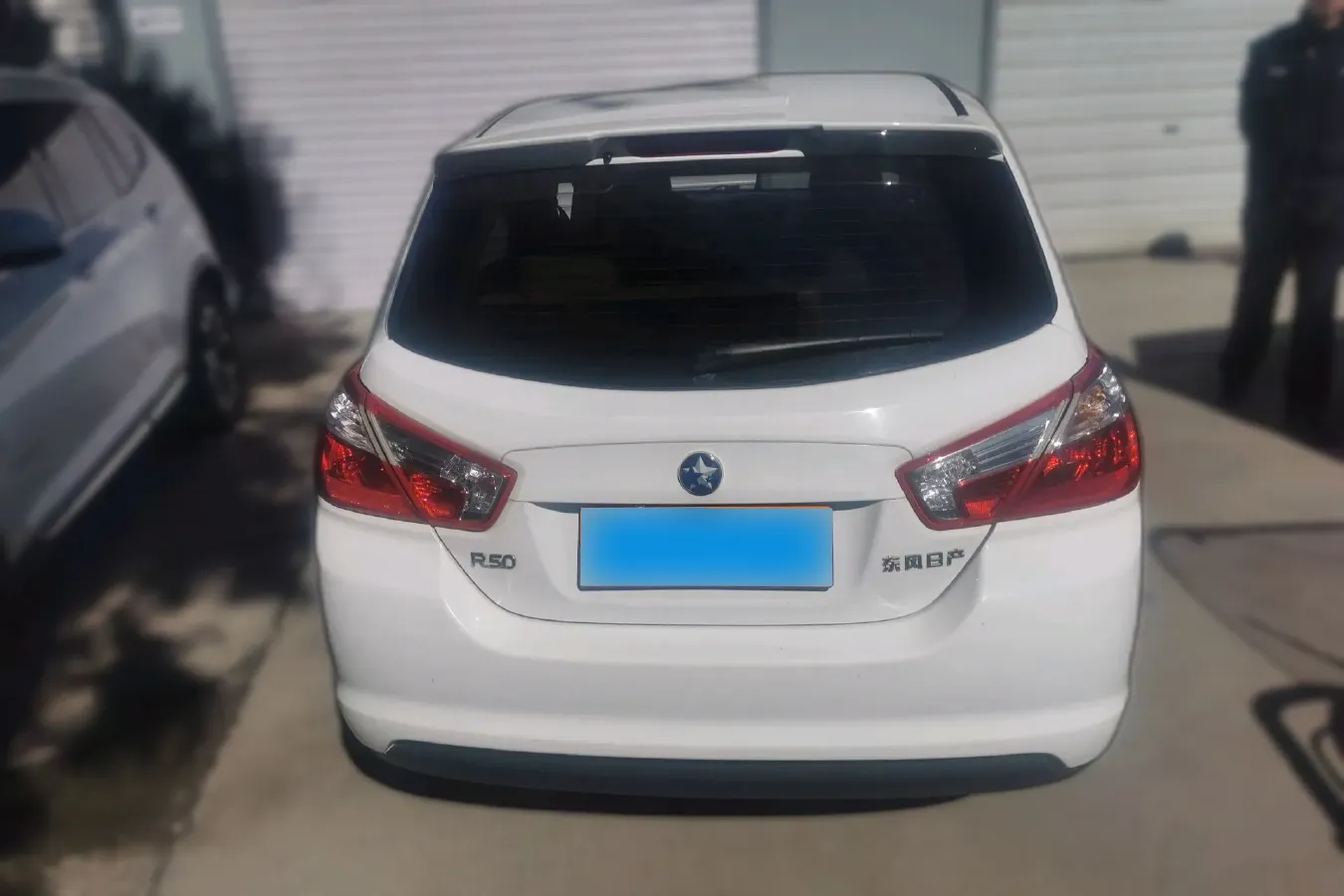 2013 Venucia R50 1.6L 117HP L4 5MT,autocango,china used car exporter,china ev exporter,chinese used car exporter,chinese used ev exporter