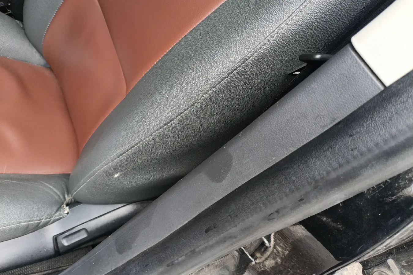 2016 Roewe e550 1.5L 109HP L4 2AT PHEV 12KWH,autocango,china used car exporter,china ev exporter,chinese used car exporter,chinese used ev exporter