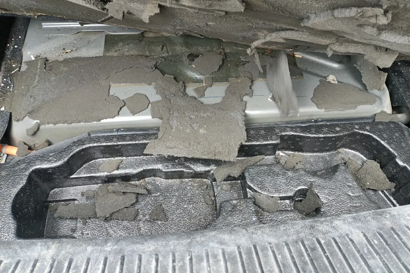 2016 Roewe e550 1.5L 109HP L4 2AT PHEV 12KWH,autocango,china used car exporter,china ev exporter,chinese used car exporter,chinese used ev exporter