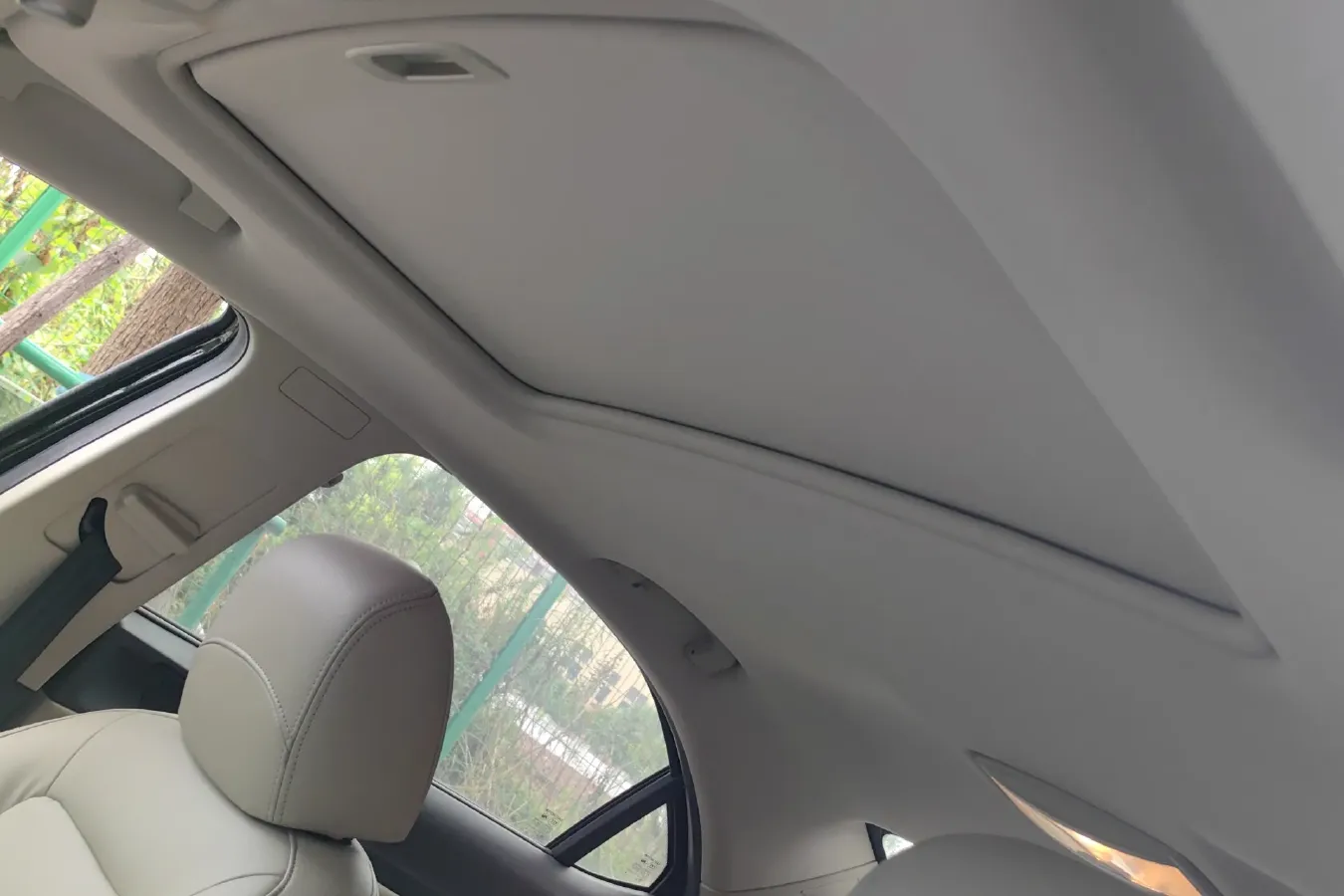 2016 Roewe e550 1.5L 109HP L4 2AT PHEV 12KWH,autocango,china used car exporter,china ev exporter,chinese used car exporter,chinese used ev exporter