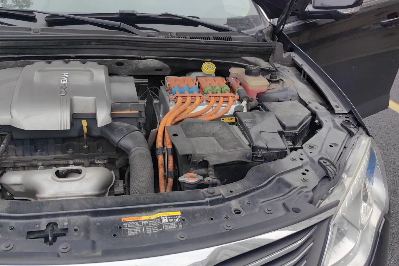 2016 Roewe e550 1.5L 109HP L4 2AT PHEV 12KWH,autocango,china used car exporter,china ev exporter,chinese used car exporter,chinese used ev exporter