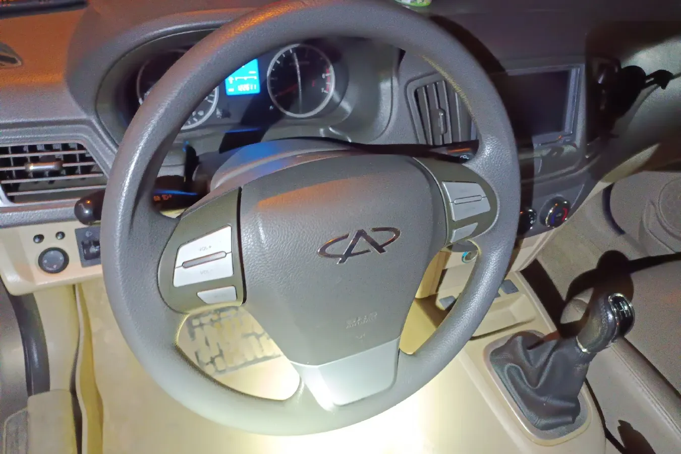 2011 Chery E5 1.5L 109HP L4 5MT,autocango,china used car exporter,china ev exporter,chinese used car exporter,chinese used ev exporter