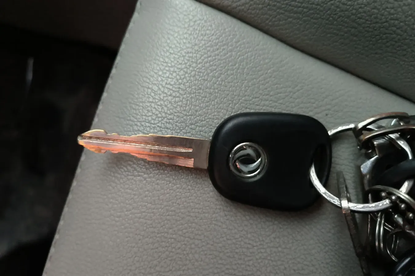 2016 DongFeng Forthing S500 1.5L 120HP L4 5MT,autocango,china used car exporter,china ev exporter,chinese used car exporter,chinese used ev exporter