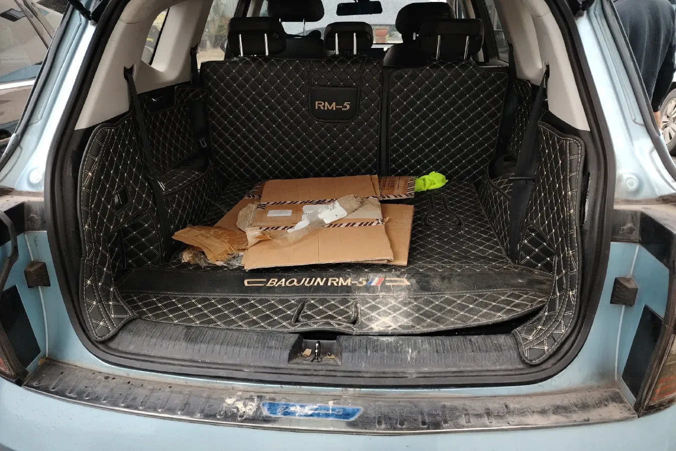 2019 BaoJun RM-5 1.5T 147HP L4 CVT,autocango,china used car exporter,china ev exporter,chinese used car exporter,chinese used ev exporter