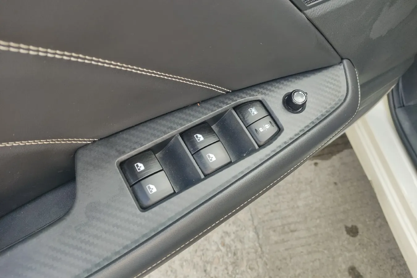 2020 Venucia Star 1.5T 190HP L4 7DCT,autocango,china used car exporter,china ev exporter,chinese used car exporter,chinese used ev exporter