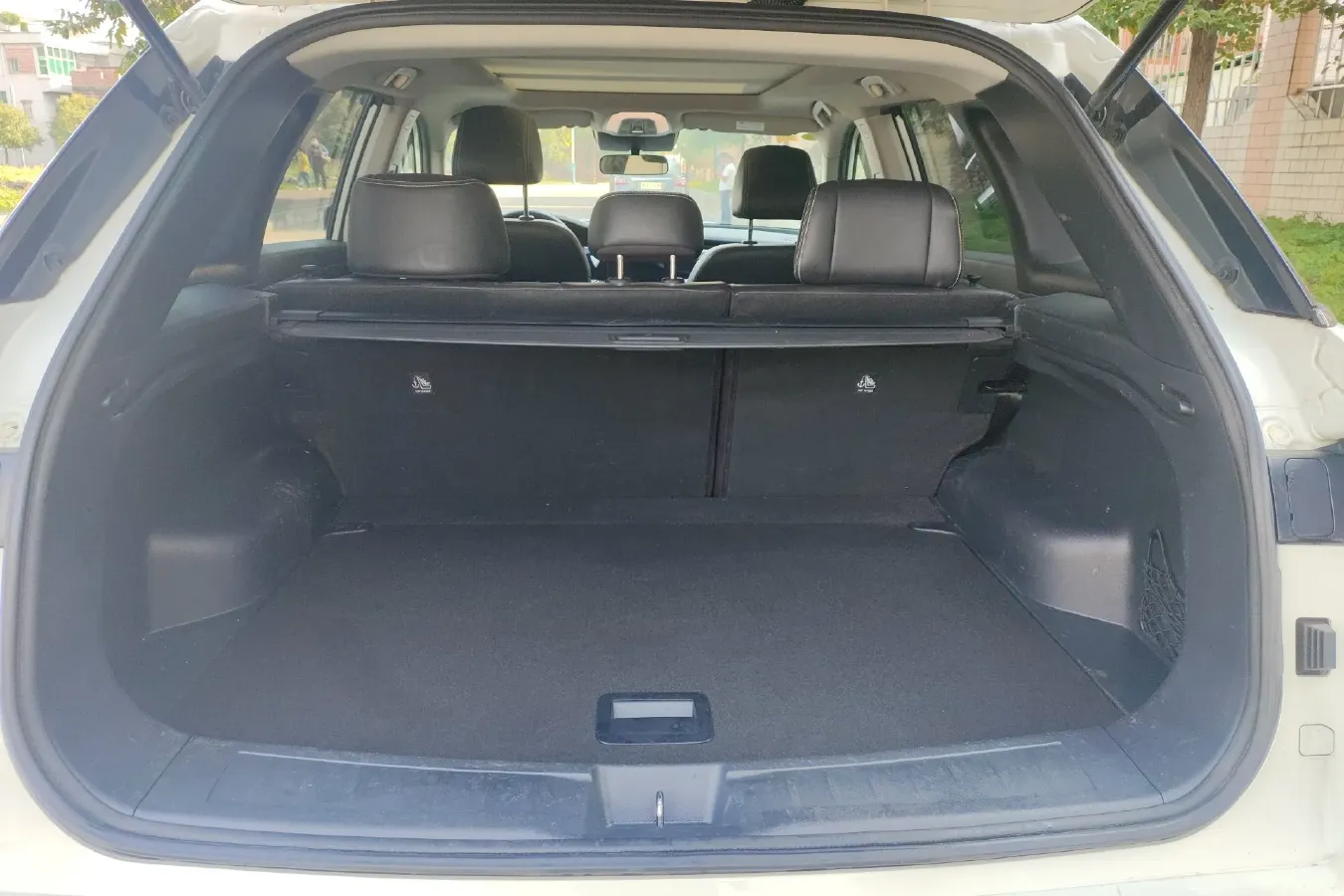 2020 Venucia Star 1.5T 190HP L4 7DCT,autocango,china used car exporter,china ev exporter,chinese used car exporter,chinese used ev exporter