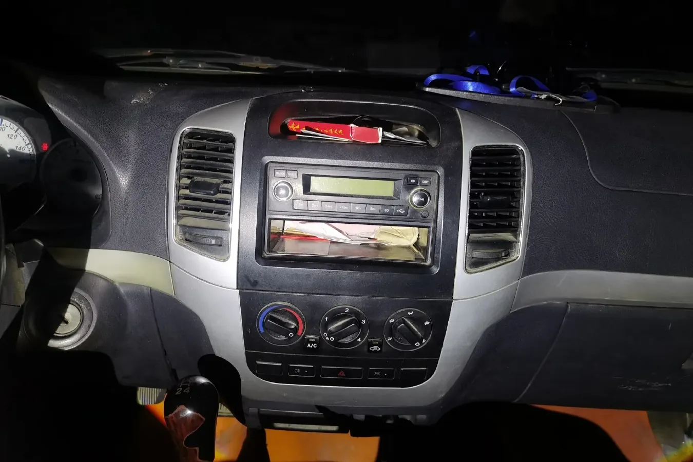 2018 KingLong JinWei 2.0L 102HP L4 5MT,autocango,china used car exporter,china ev exporter,chinese used car exporter,chinese used ev exporter