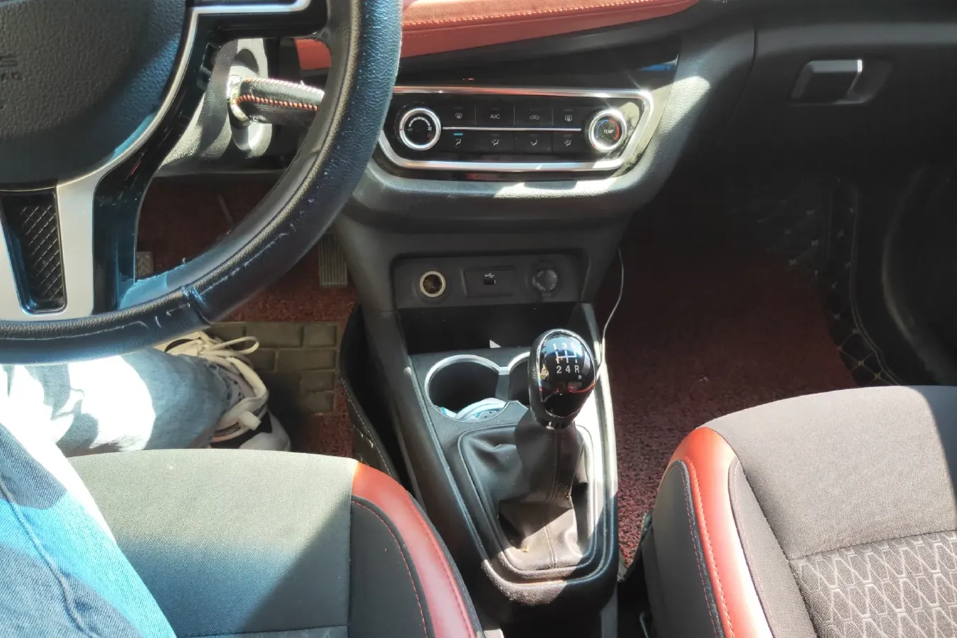 2017 JAC Refine S2mini 1.3L 99HP L4 5MT,autocango,china used car exporter,china ev exporter,chinese used car exporter,chinese used ev exporter