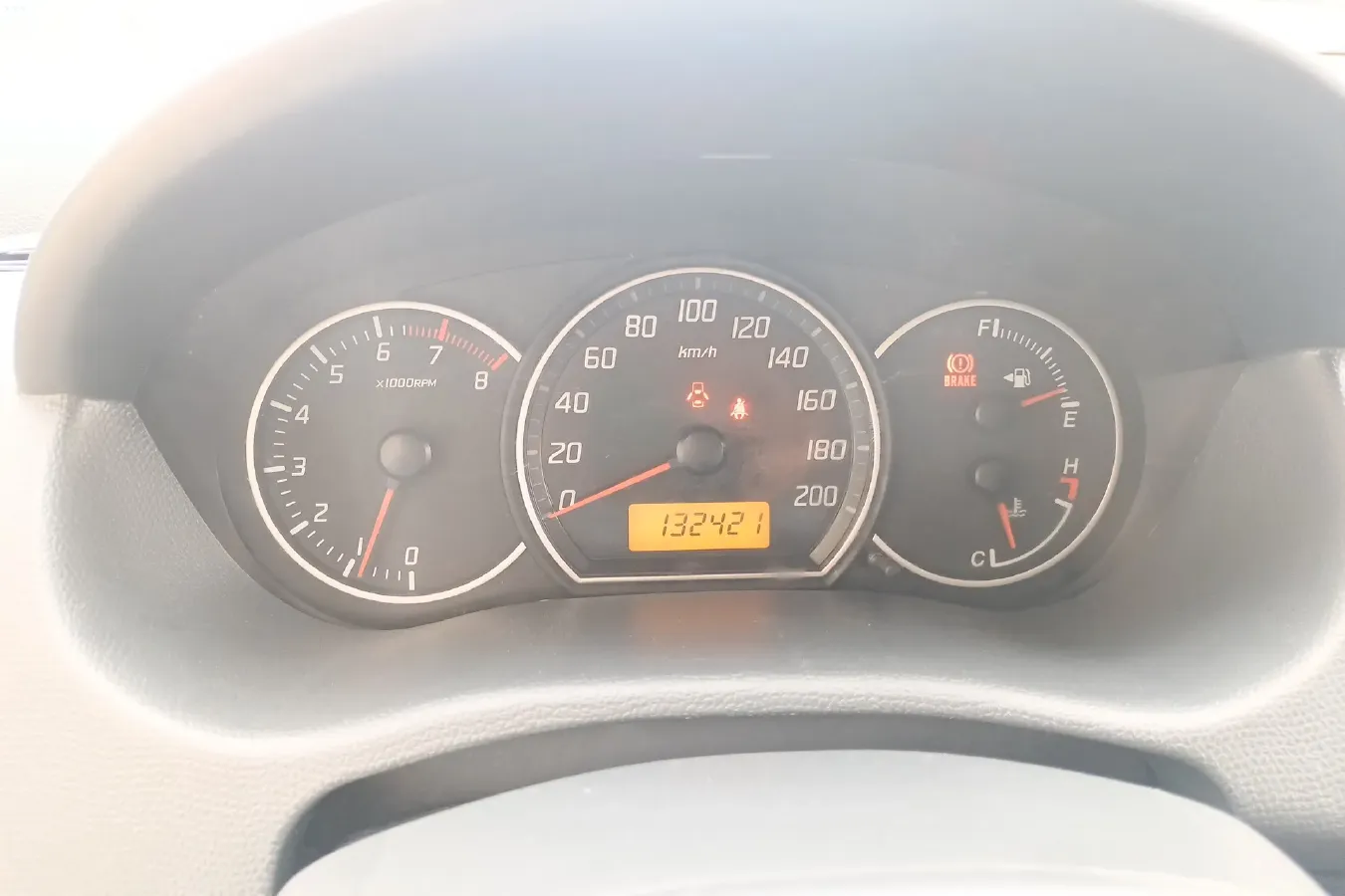 2013 Suzuki Swift 1.3L 91HP L4 5MT,autocango,china used car exporter,china ev exporter,chinese used car exporter,chinese used ev exporter