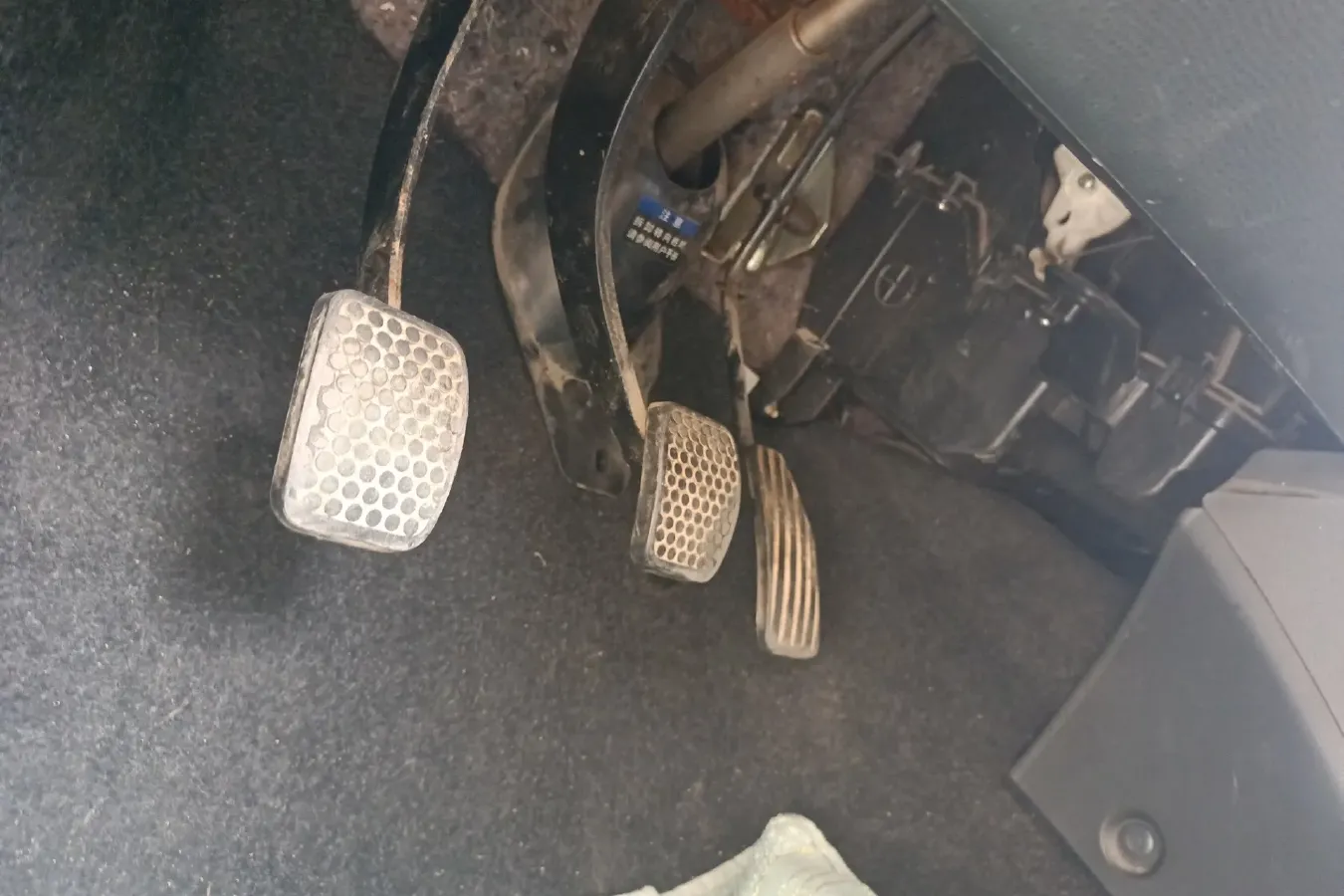 2013 Suzuki Swift 1.3L 91HP L4 5MT,autocango,china used car exporter,china ev exporter,chinese used car exporter,chinese used ev exporter