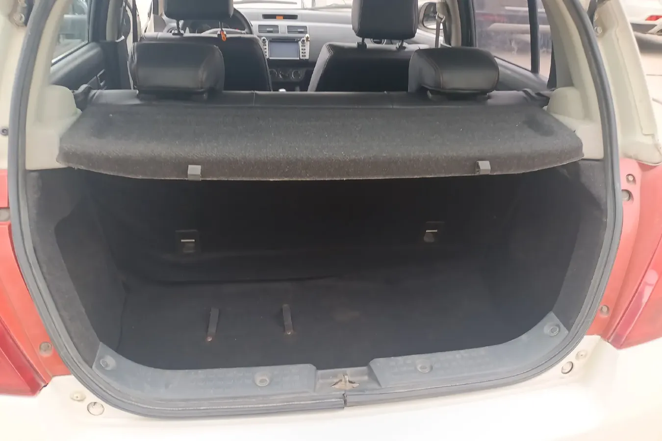 2013 Suzuki Swift 1.3L 91HP L4 5MT,autocango,china used car exporter,china ev exporter,chinese used car exporter,chinese used ev exporter