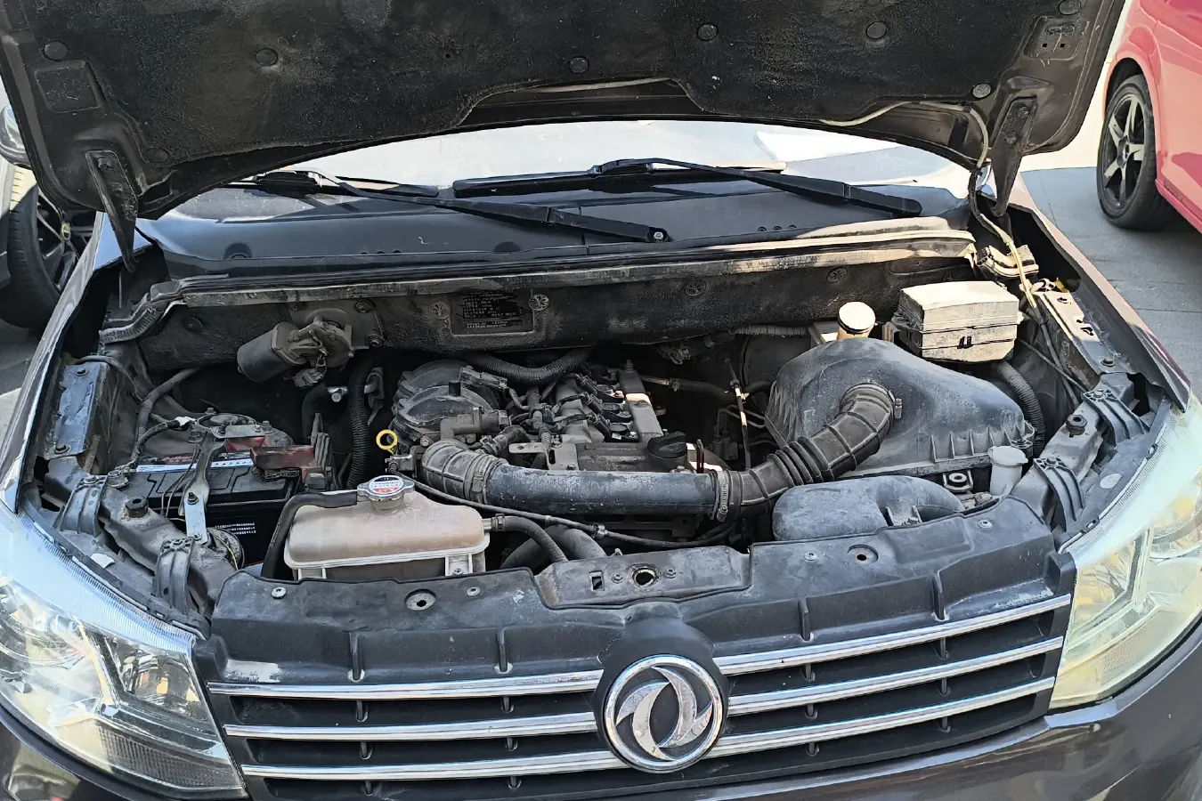 2014 DongFeng Fengon Fengon 330 1.5L 116HP L4 5MT,autocango,china used car exporter,china ev exporter,chinese used car exporter,chinese used ev exporter