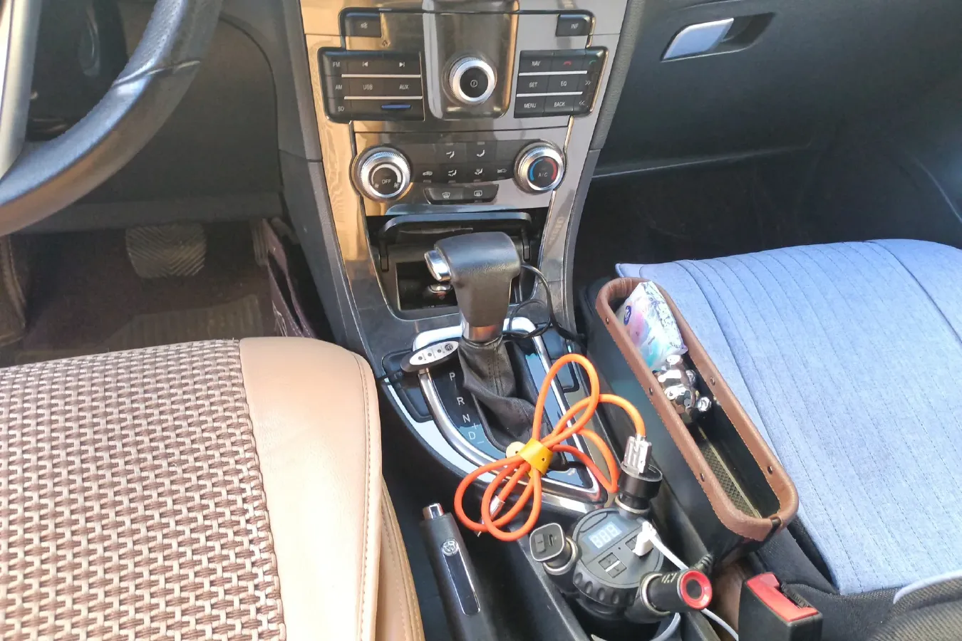 2014 Brilliance Auto V5 1.6L 118HP L4 5AT,autocango,china used car exporter,china ev exporter,chinese used car exporter,chinese used ev exporter