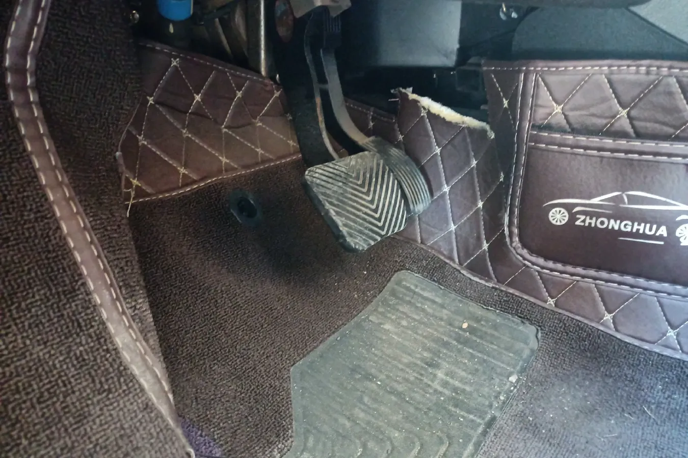 2014 Brilliance Auto V5 1.6L 118HP L4 5AT,autocango,china used car exporter,china ev exporter,chinese used car exporter,chinese used ev exporter