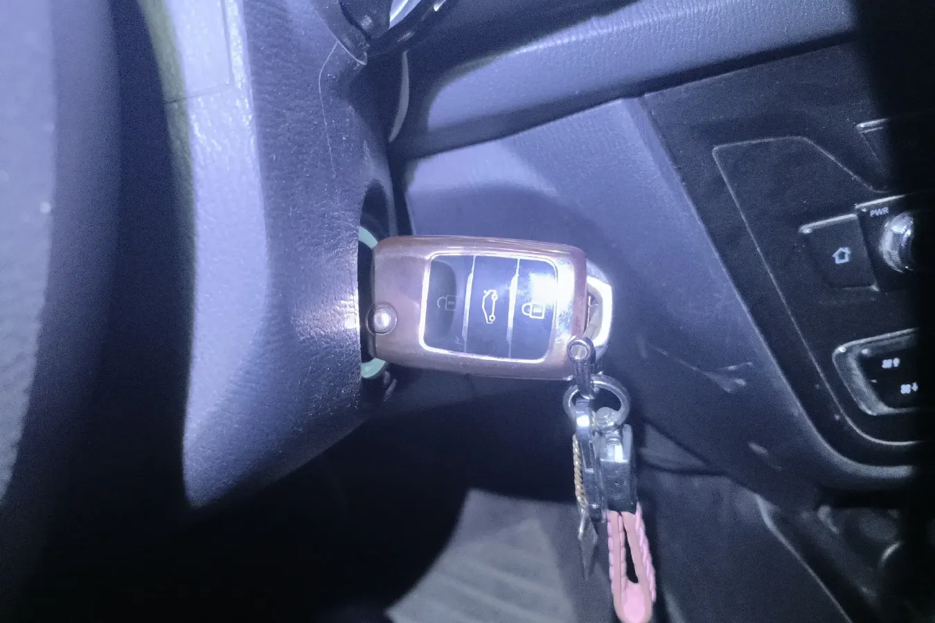 2016 ChangAn Alsvin V7 1.6L 124HP L4 5MT,autocango,china used car exporter,china ev exporter,chinese used car exporter,chinese used ev exporter