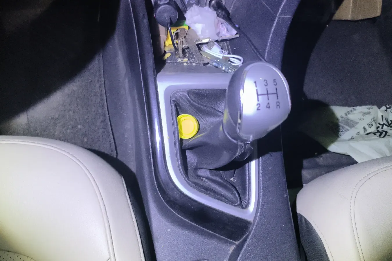 2016 ChangAn Alsvin V7 1.6L 124HP L4 5MT,autocango,china used car exporter,china ev exporter,chinese used car exporter,chinese used ev exporter